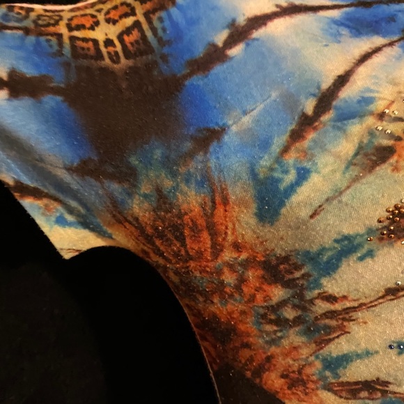 Nice blouse/ top. Comfy - Picture 7 of 8